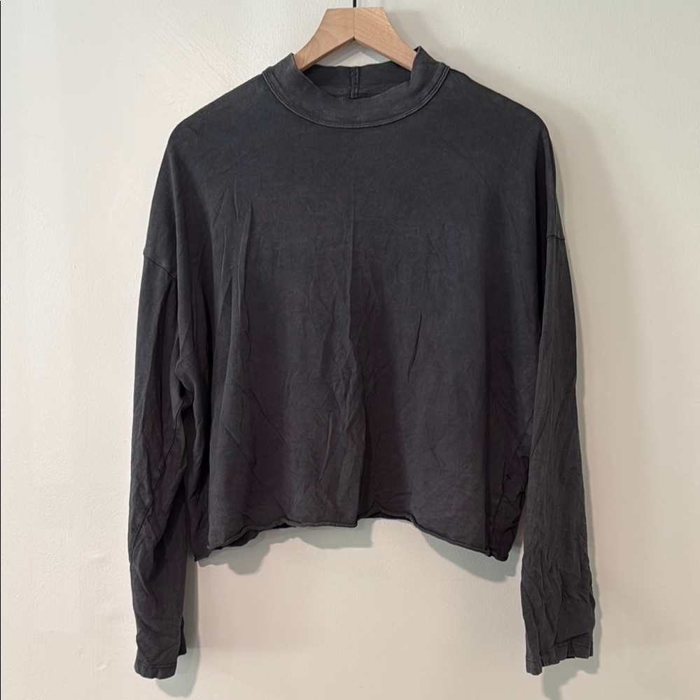 Women's Black Long Sleeve Top